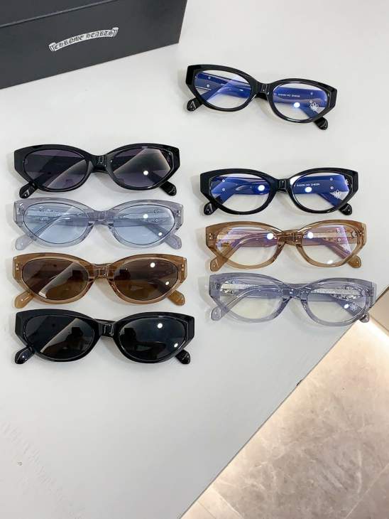 Picture of Chrome Hearts Sunglasses _SKUfw62792907fw